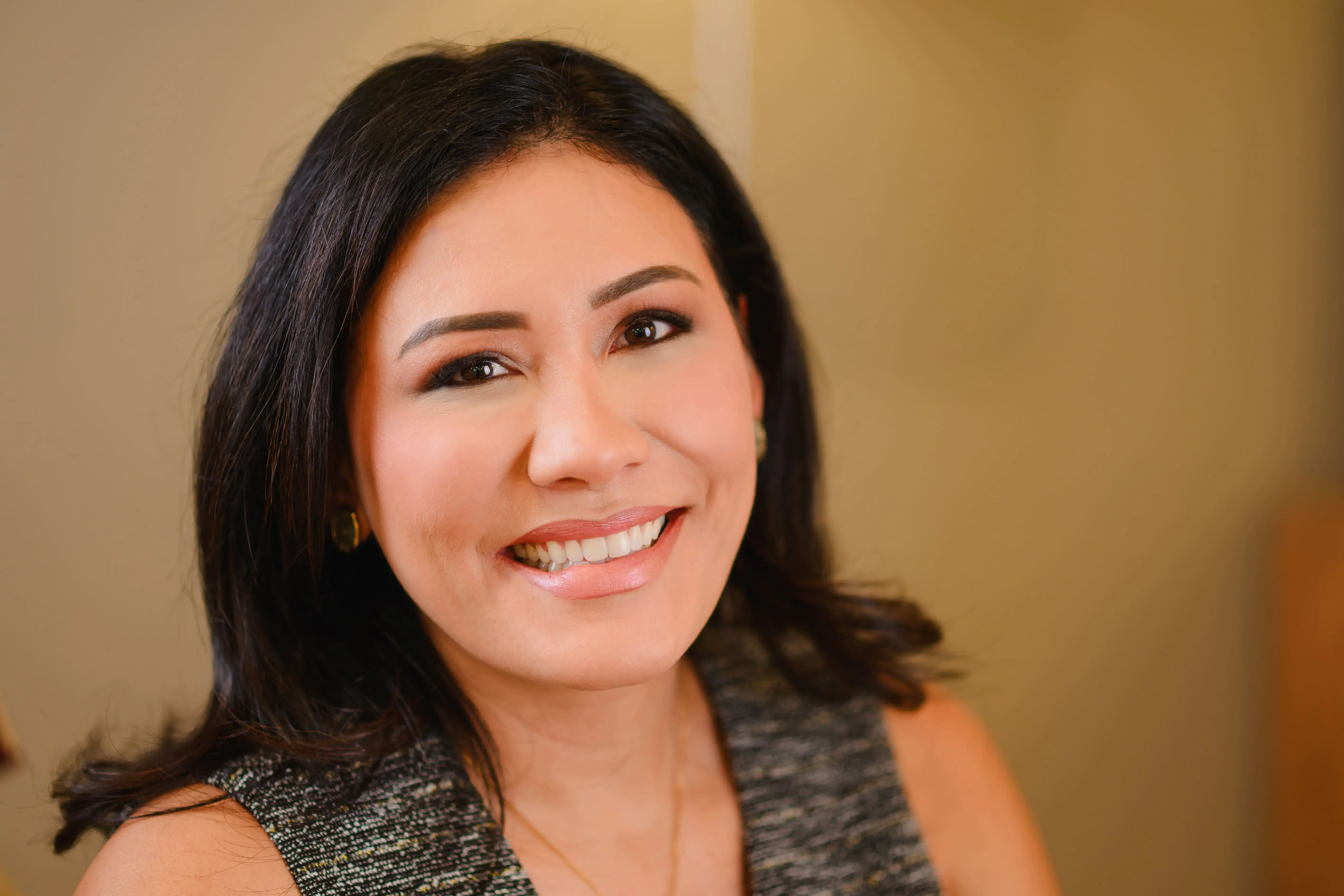 Sala de tratamento profissional com iluminação suave